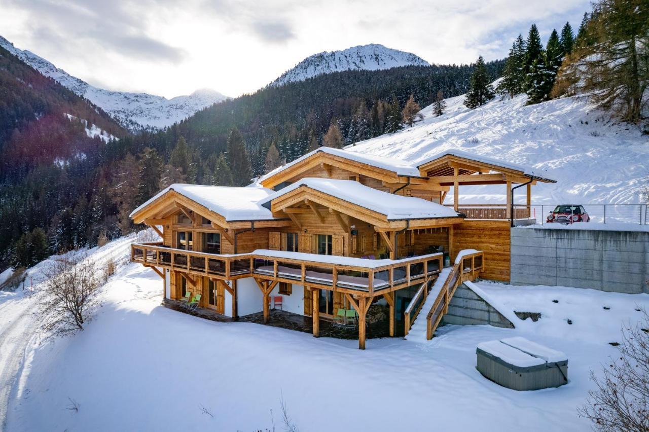 Chalet Flocon De Neige - Jacuzzi - Sauna La Tzoumaz Exterior photo